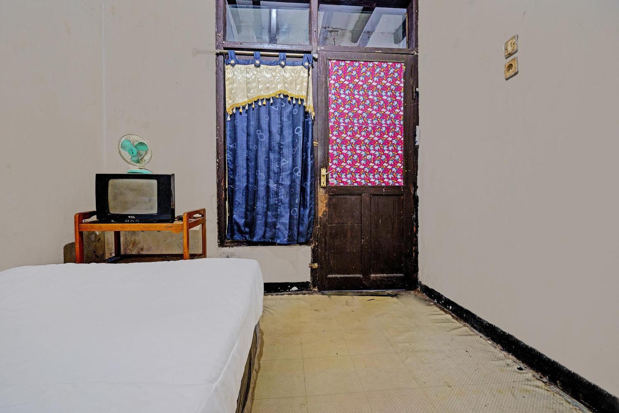 Oyo Life 92709 Kost Teras Cikapundung Syariah Hotel Bandung Exterior photo